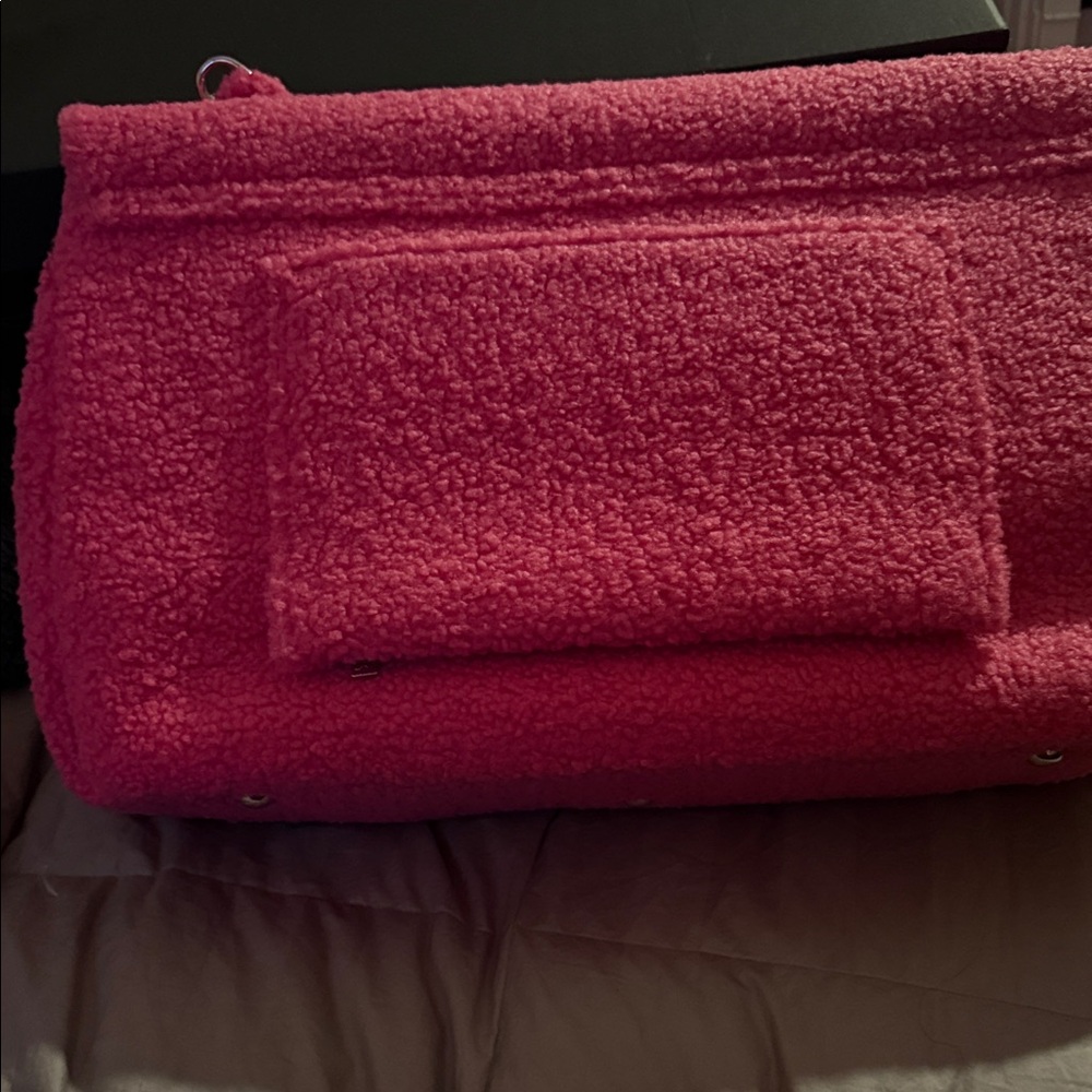 Elegant Pink Textured Shoulder Bag - Picture 3 of 4